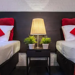 3* Motel Ascot Budget & Residences