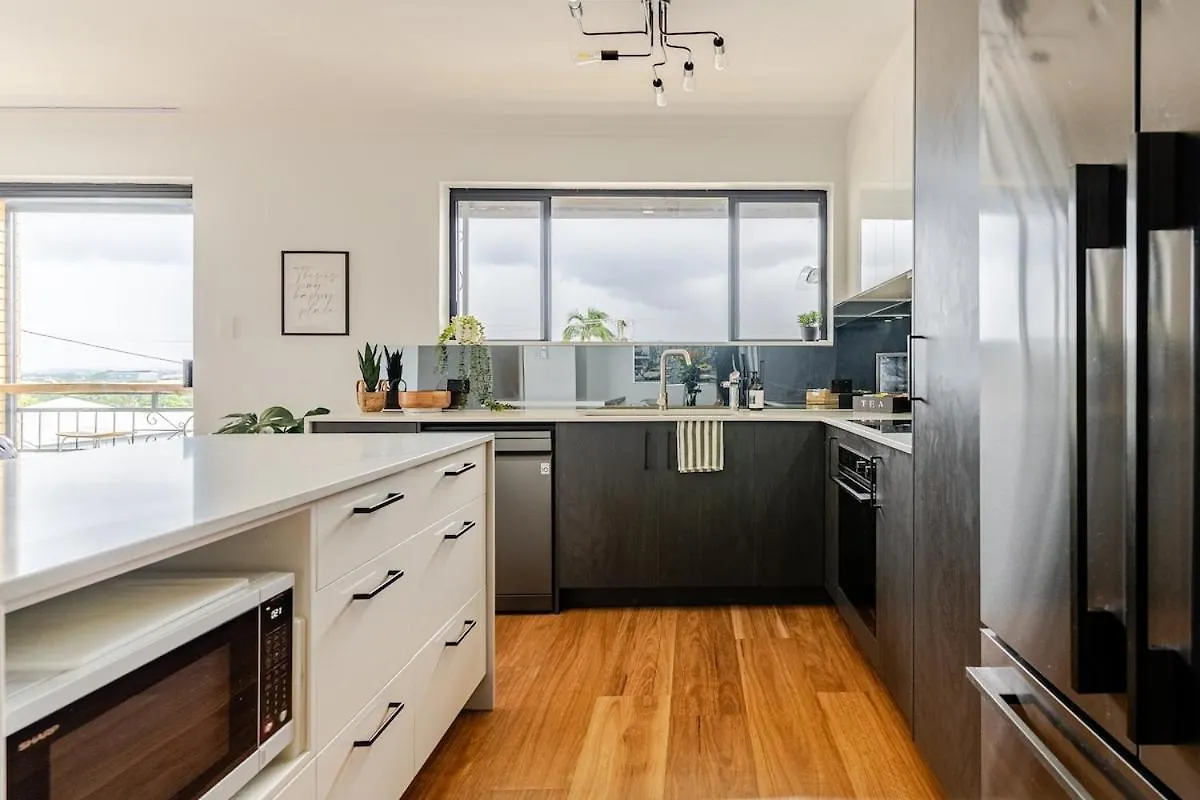 Best Value With City View Sleeps 7 Brisbane Apartment